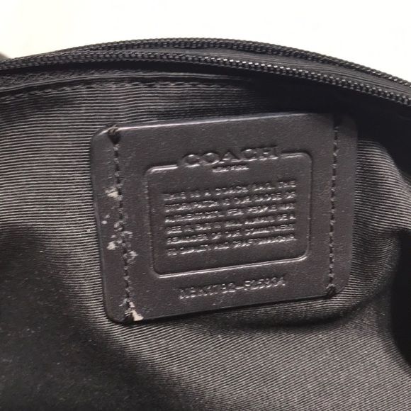 Coach pebble/croc embossed leather bag with double straps with gold tone hardwar - Picture 6 of 7